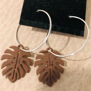 Monstera Earrings